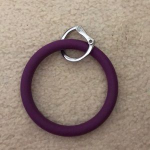 O Venture silicone key ring with pouch